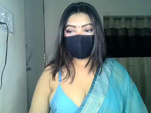 Snapshot of ishi_Beauty chatting on May 19, 2026, 4:19 am ishi Beauty online show from May 19, 2026, 4:19 am