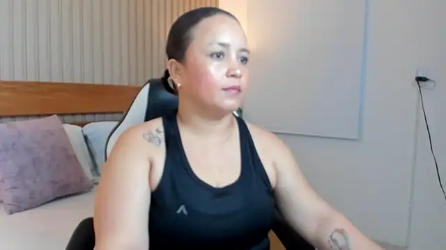 linda rios  online show from June 4, 2026, 8:35 pm