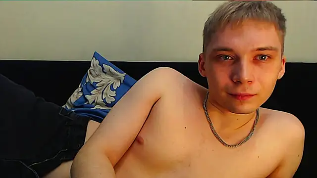 Snapshot of __sugarrebit chatting on February 10, 2025, 8:00 pm   sugarrebit online show from February 10, 2025, 8:00 pm