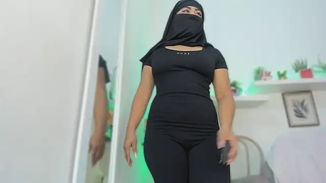 jazmin anbar online show from November 19, 2025, 12:05 pm