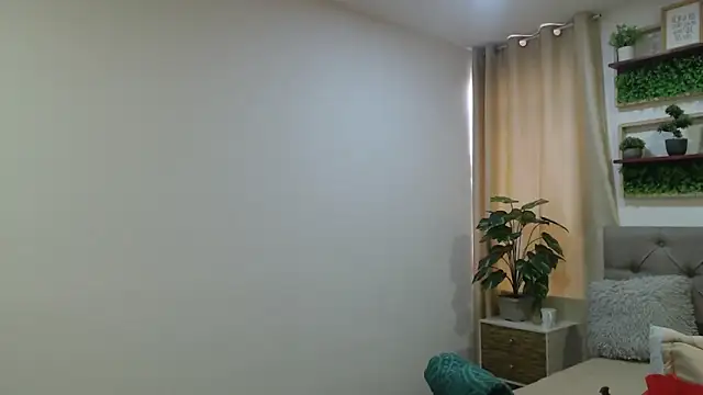 Snapshot of sasi_luna chatting on June 15, 2026, 1:22 pm sasi luna online show from June 15, 2026, 1:22 pm