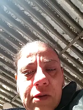 sasi luna online show from November 27, 2025, 1:11 pm