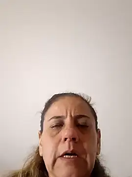 sasi luna online show from January 18, 2026, 2:42 pm