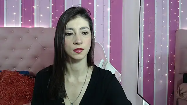Snapshot of aitana_ag chatting on March 10, 2025, 12:17 pm aitana ag online show from March 10, 2025, 12:17 pm