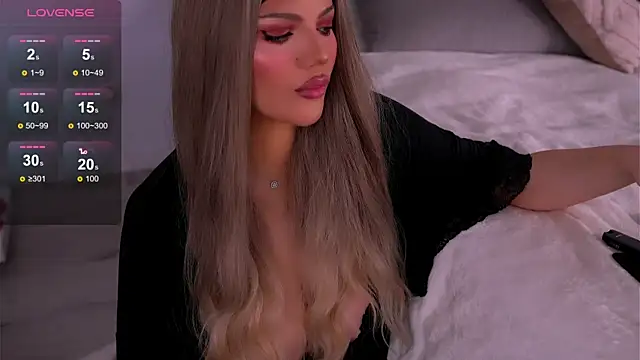 Graciane Lee online show from October 27, 2025, 3:24 pm