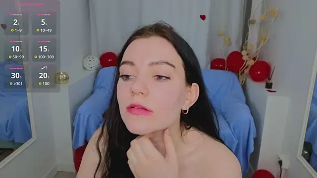 Lana  Cute  online show from February 12, 2025, 5:58 pm