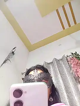 Snapshot of sexy_bhabhi69 chatting on September 26, 2025, 5:31 pm sexy bhabhi69 online show from September 26, 2025, 5:31 pm