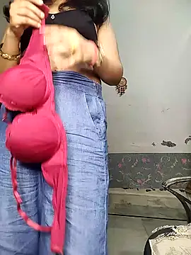 Snapshot of sexy_bhabhi69 chatting on September 14, 2025, 4:40 pm sexy bhabhi69 online show from September 14, 2025, 4:40 pm