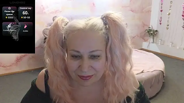 Penelope Pinky online show from April 1, 2026, 1:41 pm