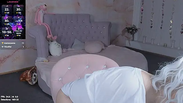 Penelope Pinky online show from July 1, 2026, 12:27 pm
