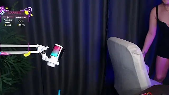 Snapshot of Cassie_Bae chatting on December 4, 2025, 8:41 pm Cassie Bae online show from December 4, 2025, 8:41 pm