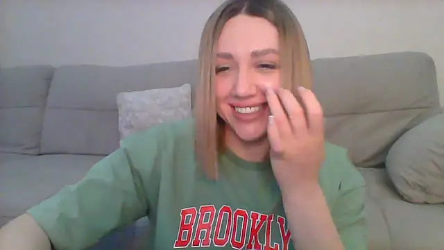 Snapshot of VickyLove047 chatting on February 27, 2025, 6:13 am VickyLove047 online show from February 27, 2025, 6:13 am