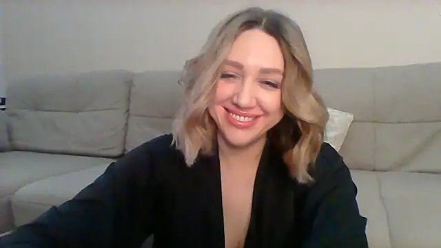 Snapshot of VickyLove047 chatting on February 15, 2025, 10:22 am VickyLove047 online show from February 15, 2025, 10:22 am