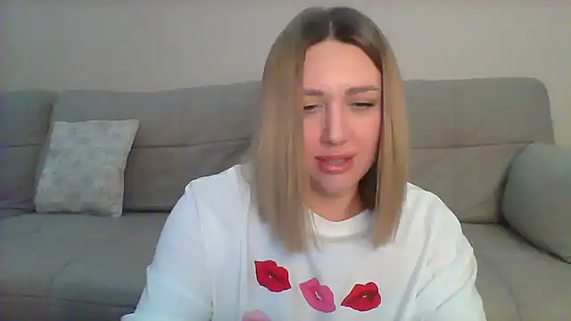 Snapshot of VickyLove047 chatting on March 4, 2025, 10:13 am VickyLove047 online show from March 4, 2025, 10:13 am