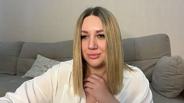 Snapshot of VickyLove047 chatting on September 28, 2025, 9:27 am VickyLove047 online show from September 28, 2025, 9:27 am