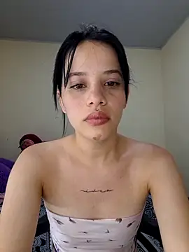 franchezkavegaaa online show from December 18, 2025, 1:04 pm