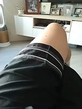 Dannydy2015 online show from December 15, 2025, 2:39 am