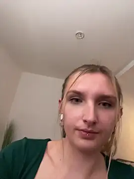 AnnyBelleX online show from April 4, 2026, 6:14 pm