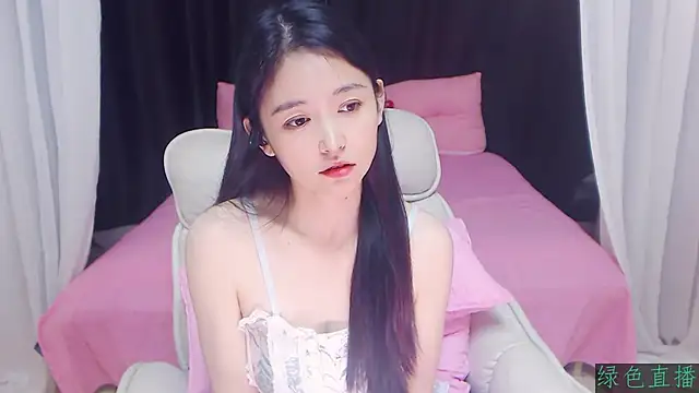 CN-Babycat online show from November 15, 2025, 5:22 am