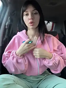 JulliaVegas online show from November 1, 2025, 1:45 am