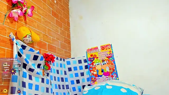 yonsol abril online show from November 16, 2025, 6:01 pm