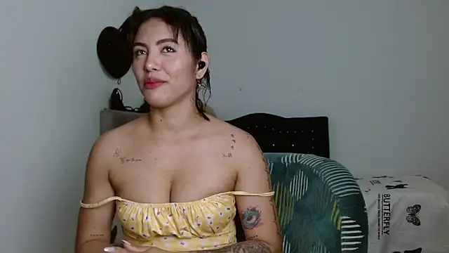 Sexy Lia  online show from November 26, 2025, 11:27 pm