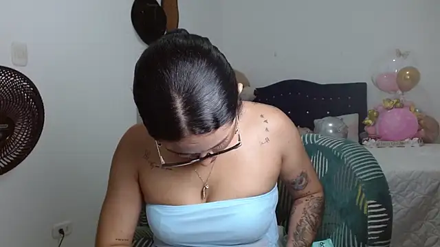 Snapshot of Sexy_Lia_ chatting on February 9, 2026, 1:47 am Sexy Lia online show from February 9, 2026, 1:47 am