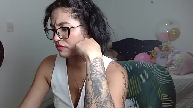 Snapshot of Sexy_Lia_ chatting on February 7, 2026, 2:41 am Sexy Lia online show from February 7, 2026, 2:41 am