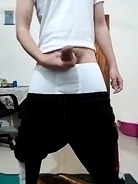 Snapshot of big_cock2182 chatting on February 14, 2026, 11:38 pm big cock2182 online show from February 14, 2026, 11:38 pm