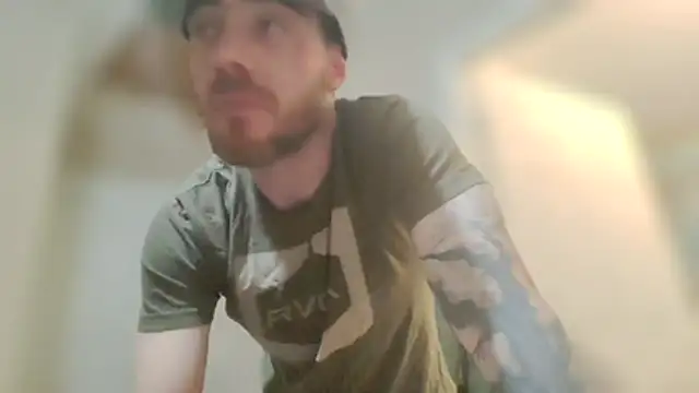 Huntzg23 online show from January 17, 2026, 11:08 pm