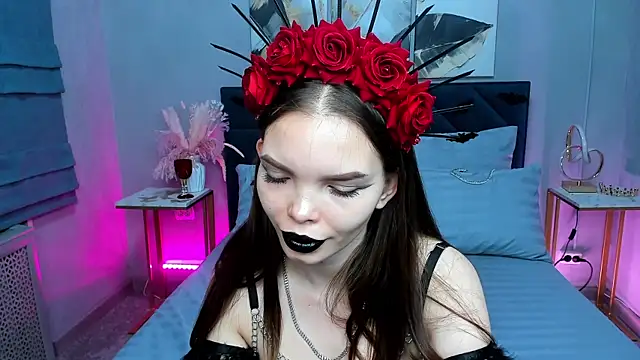 Snapshot of Curvy_Dynamite_ chatting on October 31, 2025, 1:13 am Curvy Dynamite online show from October 31, 2025, 1:13 am