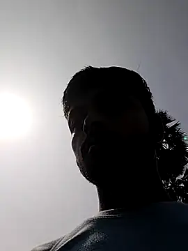 Suraj223kumar online show from March 16, 2026, 4:20 am