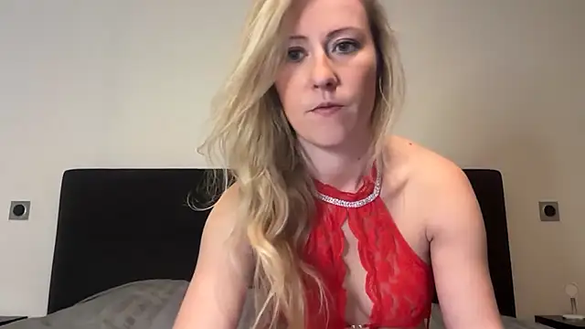 Emmy frenchie online show from March 13, 2025, 7:39 pm