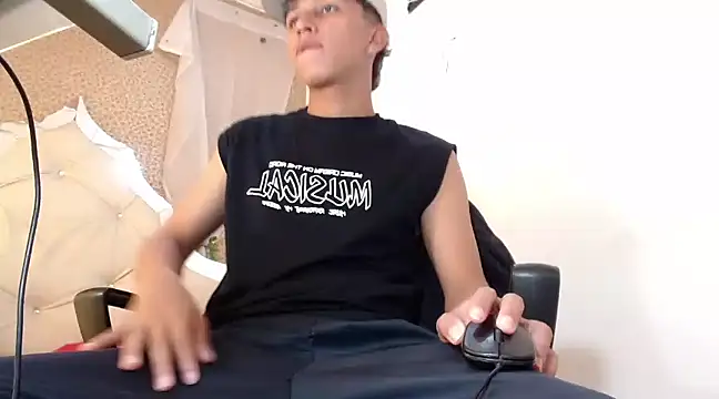 Snapshot of ThorLatinSex chatting on January 7, 2025, 8:21 pm ThorLatinSex online show from January 7, 2025, 8:21 pm