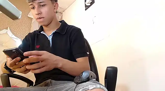 Snapshot of ThorLatinSex chatting on January 9, 2025, 7:40 pm ThorLatinSex online show from January 9, 2025, 7:40 pm