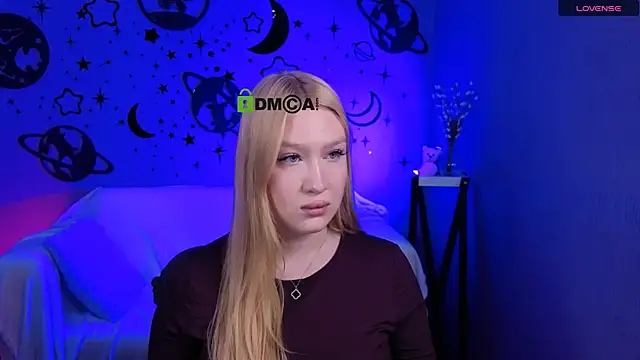 playful sophie online show from April 14, 2026, 7:19 pm