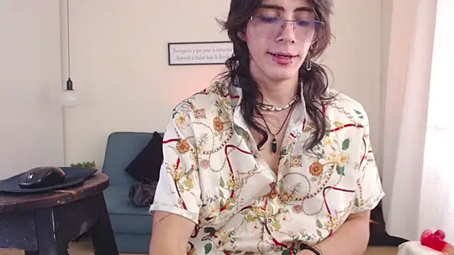 Snapshot of andreey50 chatting on February 5, 2025, 7:31 pm andreey50 online show from February 5, 2025, 7:31 pm