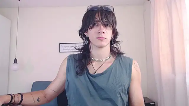 Snapshot of andreey50 chatting on February 18, 2025, 8:14 pm andreey50 online show from February 18, 2025, 8:14 pm