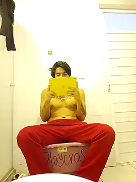 GIOOOO568 online show from April 12, 2026, 6:11 pm