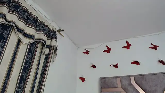 Snapshot of Anny_Fox- chatting on September 26, 2025, 2:51 am Anny Fox- online show from September 26, 2025, 2:51 am