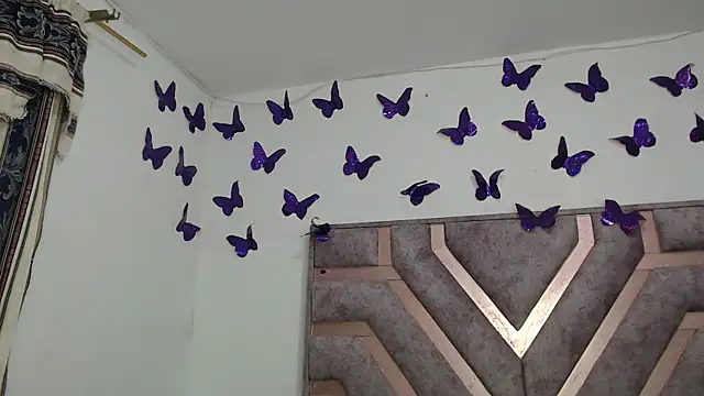 Anny Fox- online show from November 27, 2025, 3:40 am