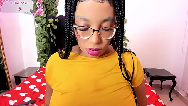 AmyBriiggs online show from March 3, 2026, 4:08 am