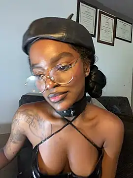 Zizi-campbel online show from March 9, 2025, 4:11 pm