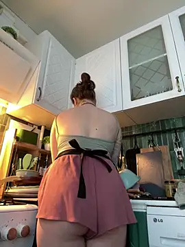 MayaMystic online show from February 9, 2026, 1:09 pm