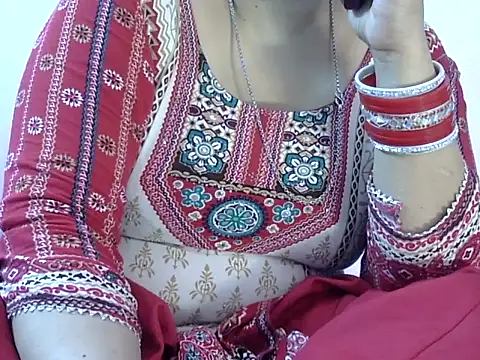 Housewife12 online show from October 4, 2025, 6:48 am