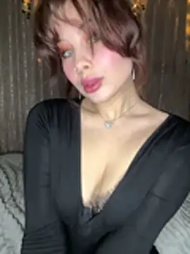 AmmyRich1 online show from March 5, 2026, 1:51 pm