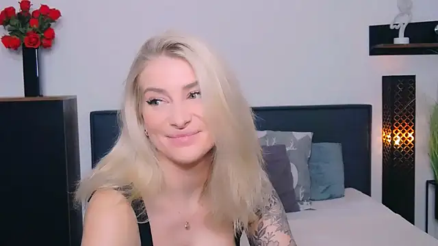 Lia Benini online show from February 24, 2026, 1:34 pm