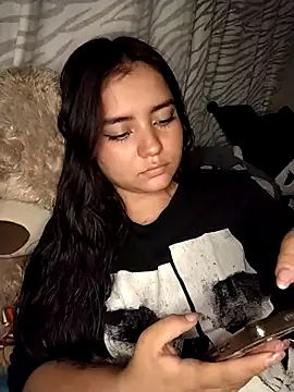 Snapshot of Ema_kraus chatting on February 23, 2025, 5:34 am Ema kraus online show from February 23, 2025, 5:34 am