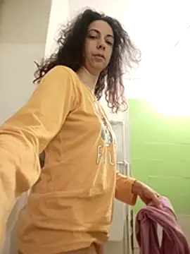 naughty69curls online show from March 29, 2026, 5:03 pm