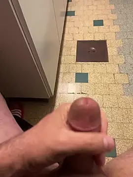 mikiss789 online show from March 29, 2026, 3:19 am